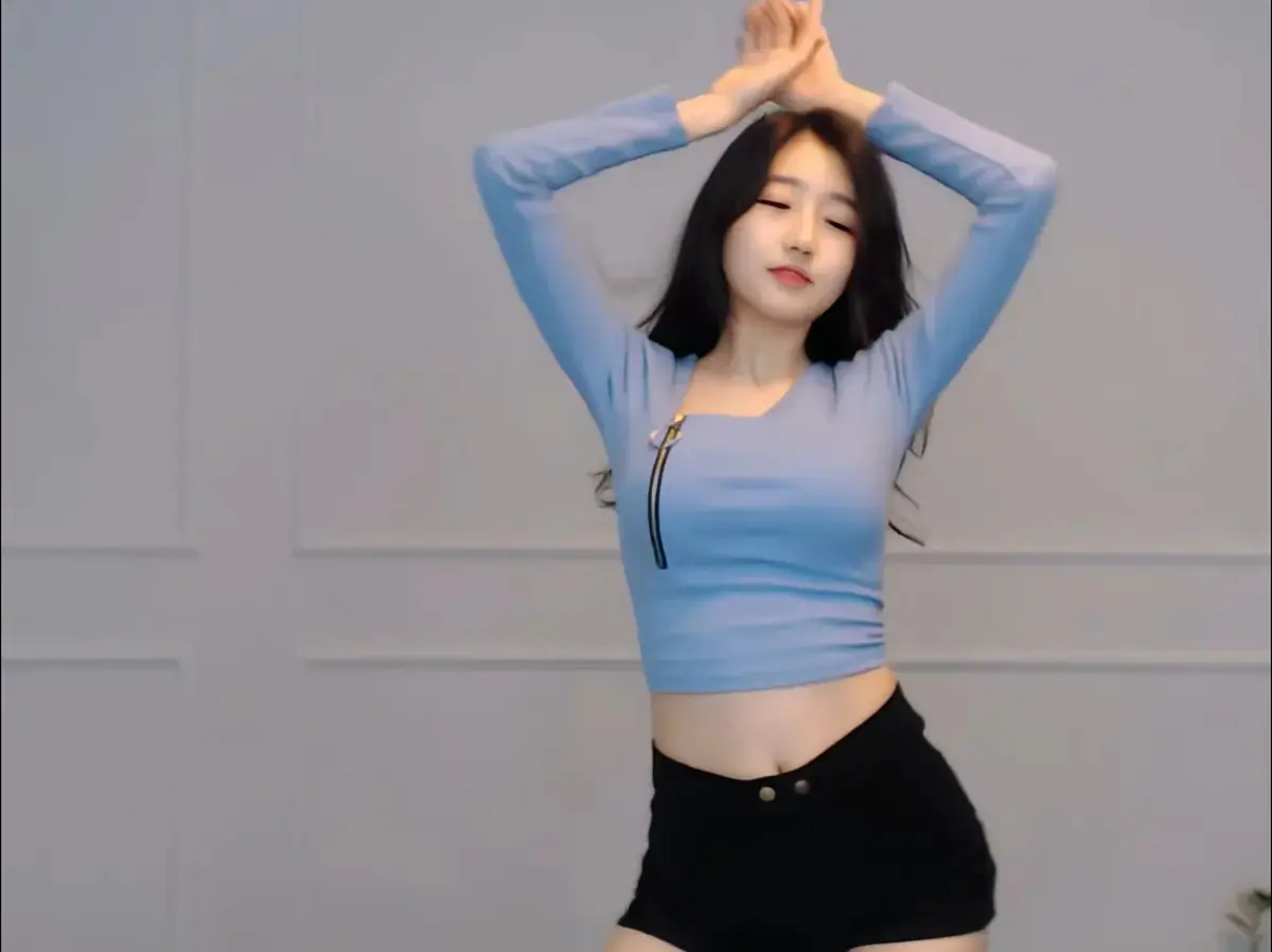 OnlyFans每日大赛徐雅终极剪辑高清完整版-全网首发免费在线观看-8月加长版高能瞬间合集